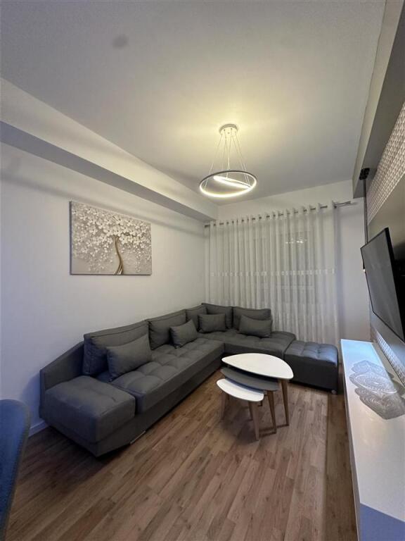 Super Apartament 2+1 me qera tek kompleksi Mangalem/Ali Demi (500 euro i padisk)
