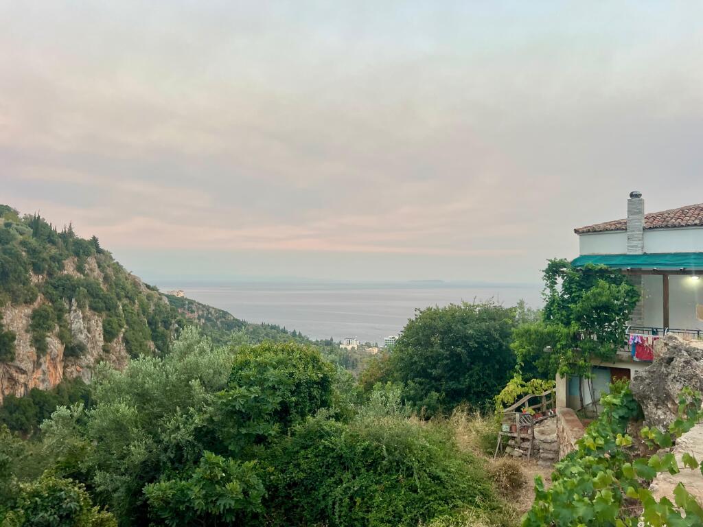 Shtepi Private Per Shitje Ne Dhermi, Vlore