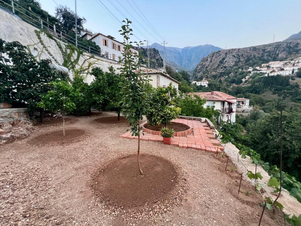 Shtepi Private Per Shitje Ne Dhermi, Vlore
