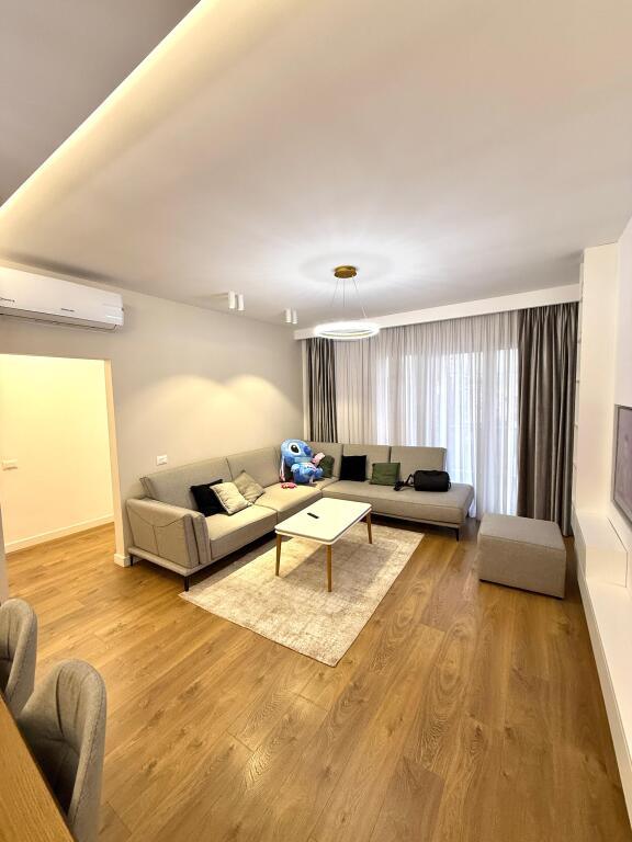 🏢In the German Villas area, Fuat Toptani Street, a 2+1+2+Storage furnished apartment is for rent. 900 Euro