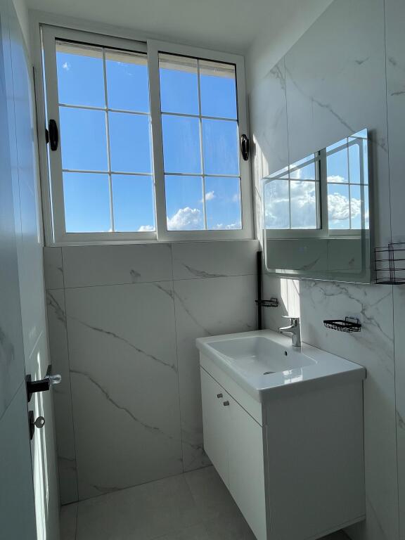 Apartament 2+1+2 per qira, Prane Delijorgjit