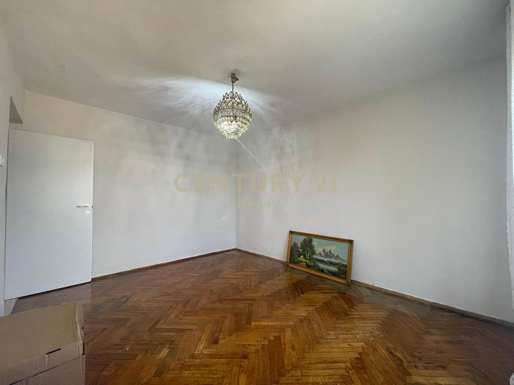 RRUGA FORTUZI QIRA, APARTAMENT 3+1