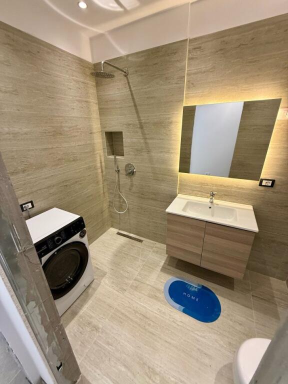 Apartment 1+1+parking available behind Marin Barleti, Selite