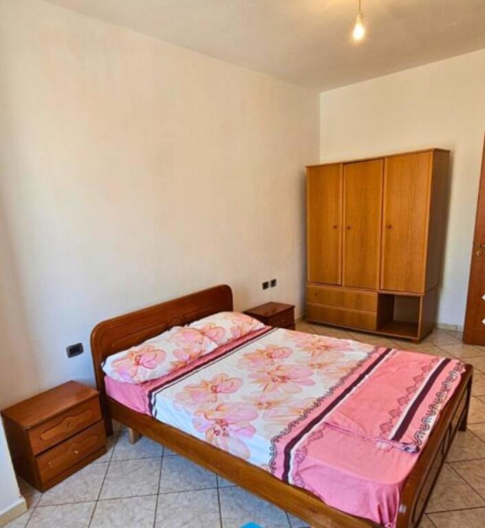Hyrje 1+1 me qira për studenta