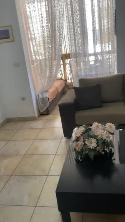 Appartamento 1+1 da Nela a Yzberisht
