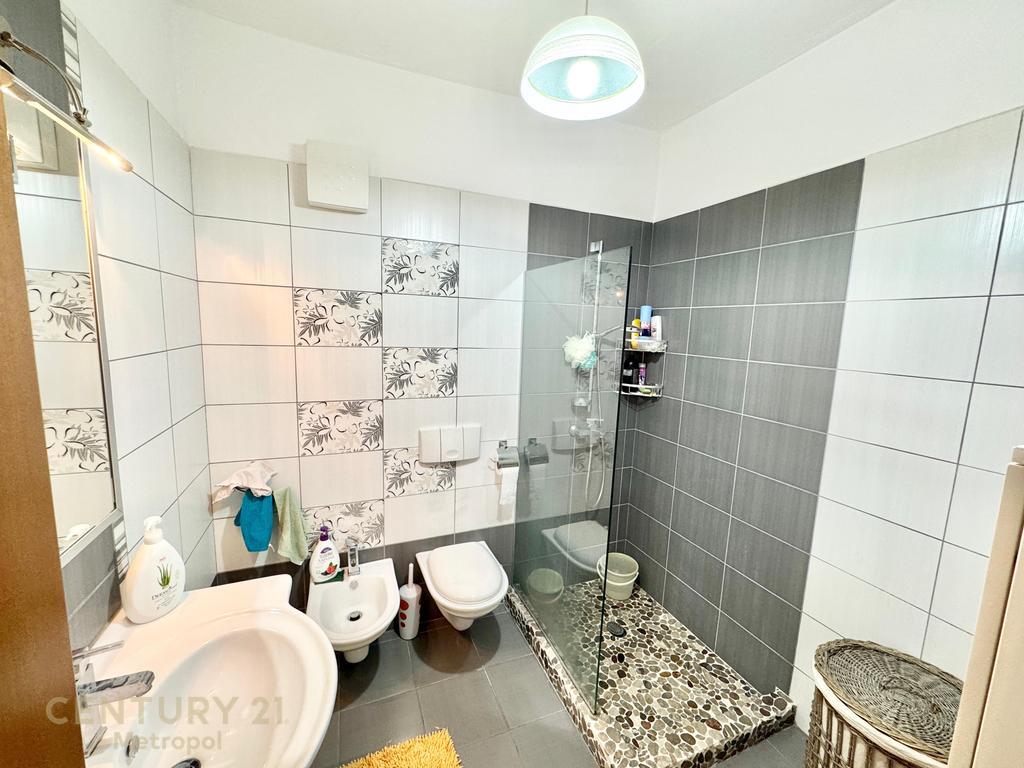 🏠 Vendesi Appartamento 2+1+2 – Vicino all'ex Esposizione, Tirana