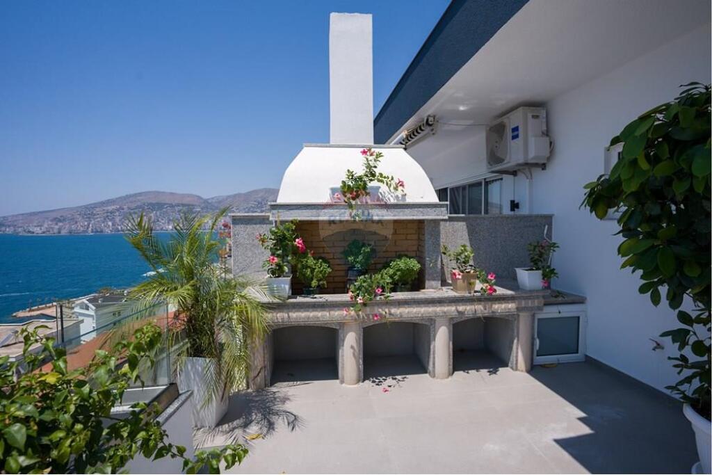 Penthouse - Për Shitje - Rruga Butrinti, Riviera, Sarandë