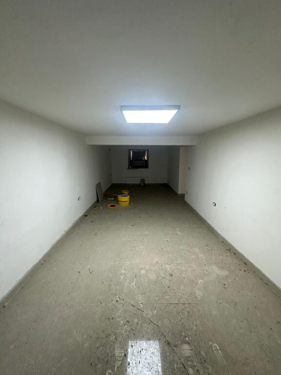 WAREHOUSE FOR RENT 55M2 ELBASAN STREET 450 EURO