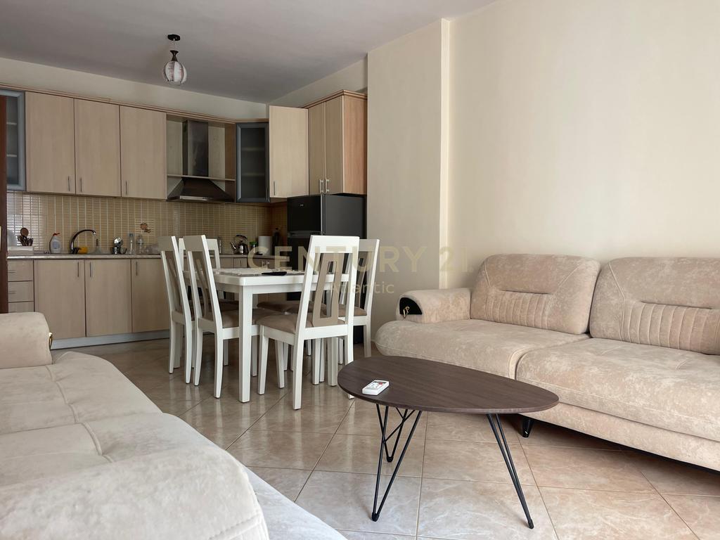 Apartment 1+1 for rent at Plazh Rrota Kuqe, Durres!
