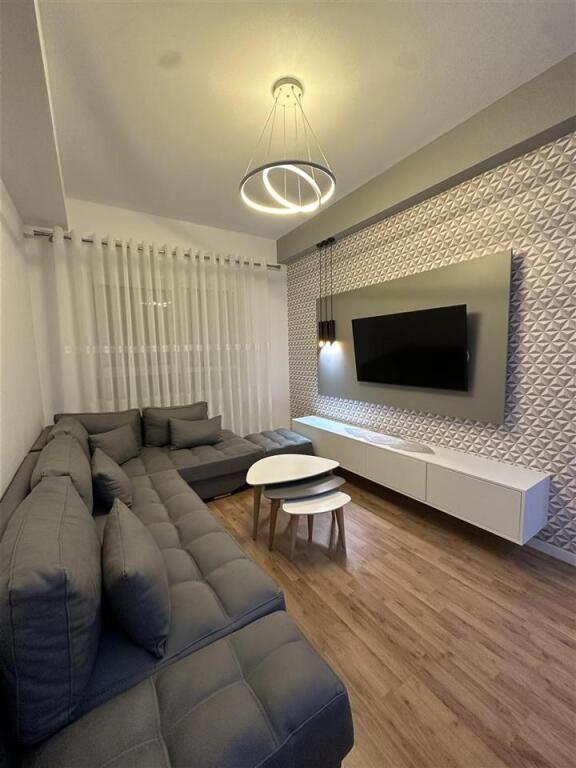 Super Apartament 2+1 me qera tek kompleksi Mangalem/Ali Demi (500 euro i padisk)
