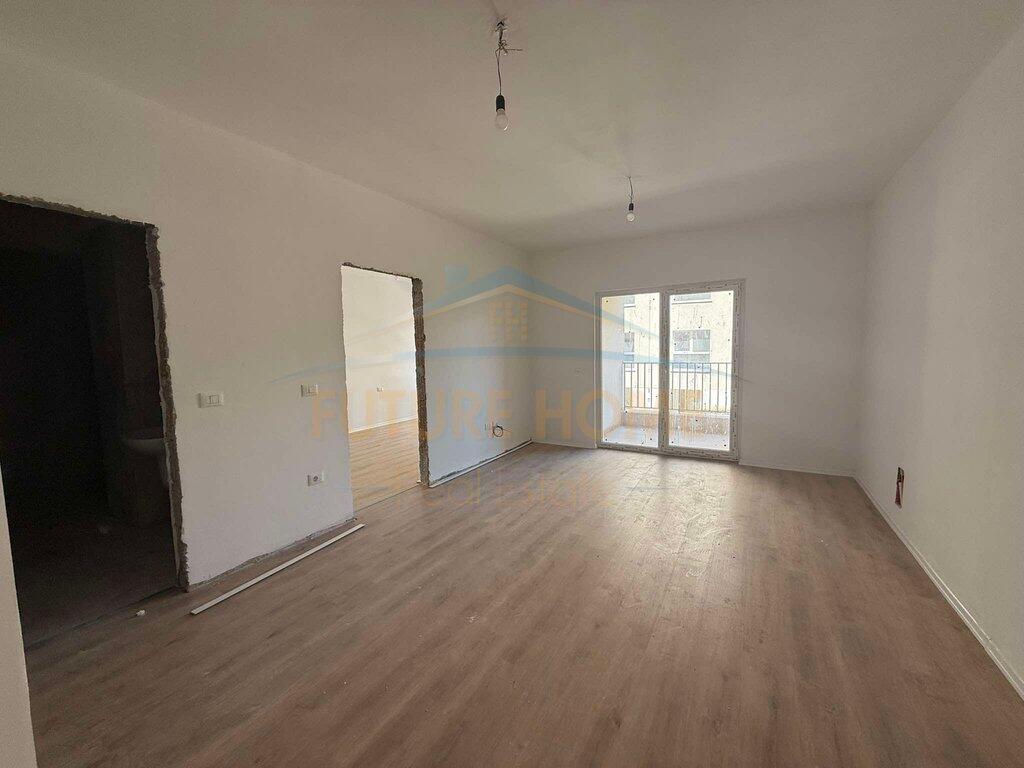 Shitet Apartament 1+1, Kompleksi Aura, Laprake