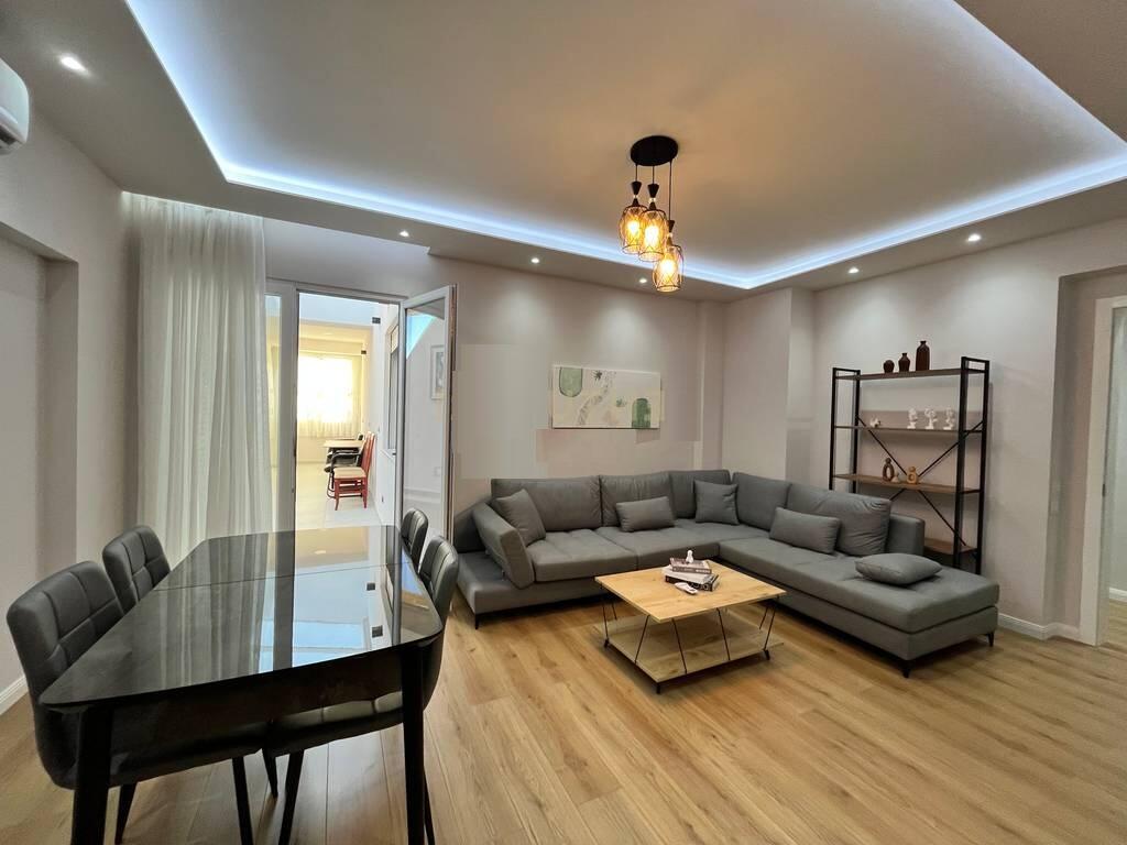 Appartamento in affitto 2+1+2+veranda Pentohouse Comune  