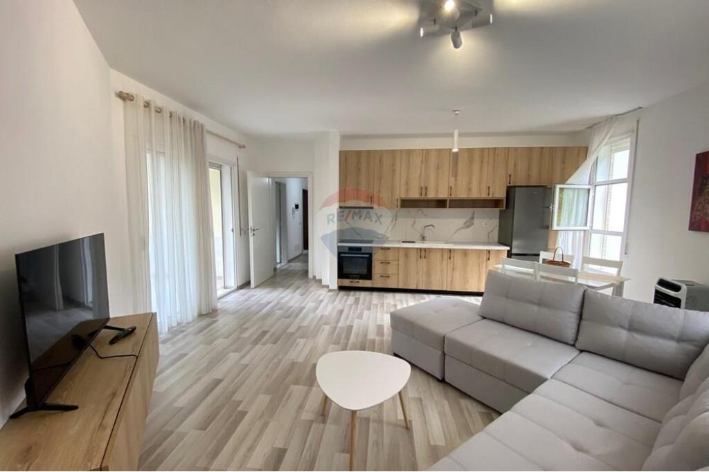 FOR SALE, APARTMENT 1+1, FRESKU, TIRANA !