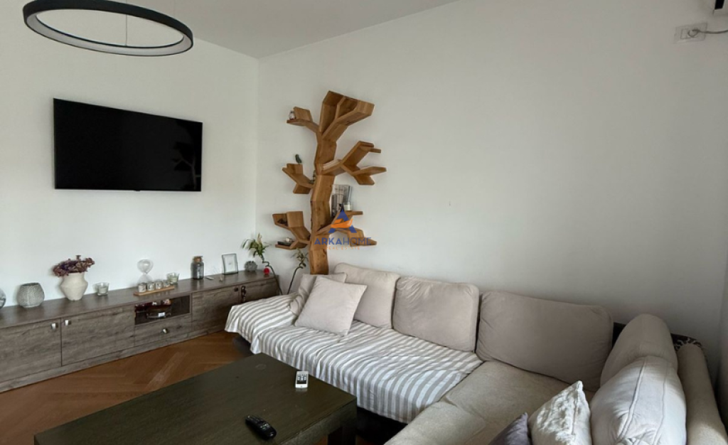 APARTMENT FOR RENT 1+1+BALCONY+PARKING SPACE AT "AMBASSADOR 3, AIR ALBANIA STADIUM" 1300 EURO