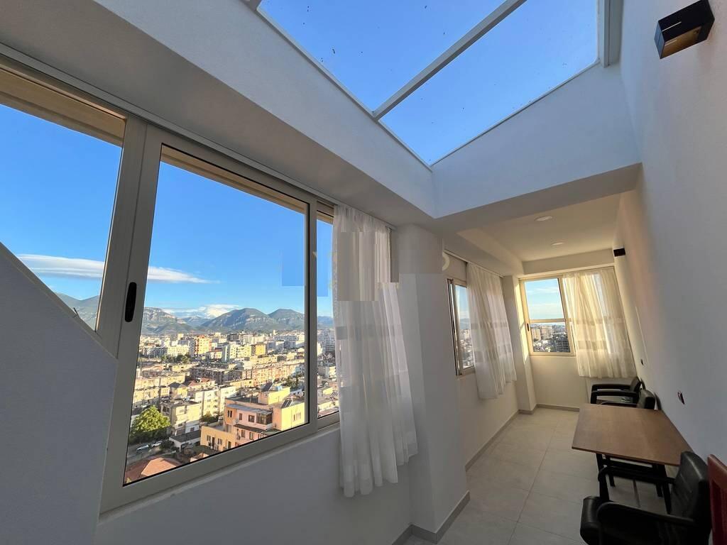 Appartamento in affitto 2+1+2+veranda Pentohouse Comune  