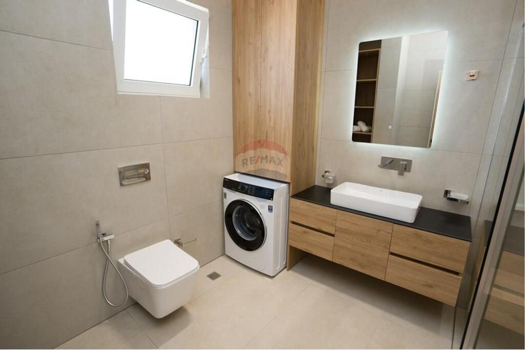 Penthouse - Për Shitje - Rruga Butrinti, Riviera, Sarandë