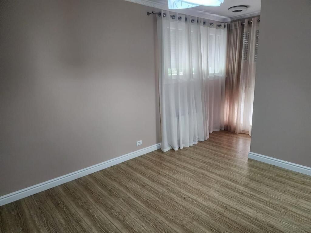 🏡 Jepet Vile me Qira te Long Hill Residence