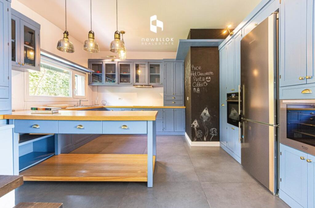 ME QERA✨: Luxury Villa📍LONG HILLS Residence | Çmimi: 3,200 euro/muaj ) NETO