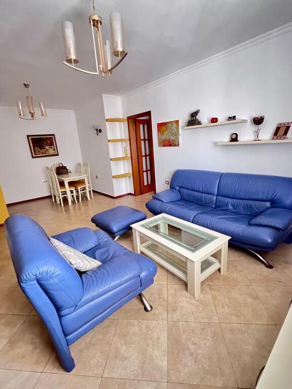 Centro affittasi appartamento 2+1