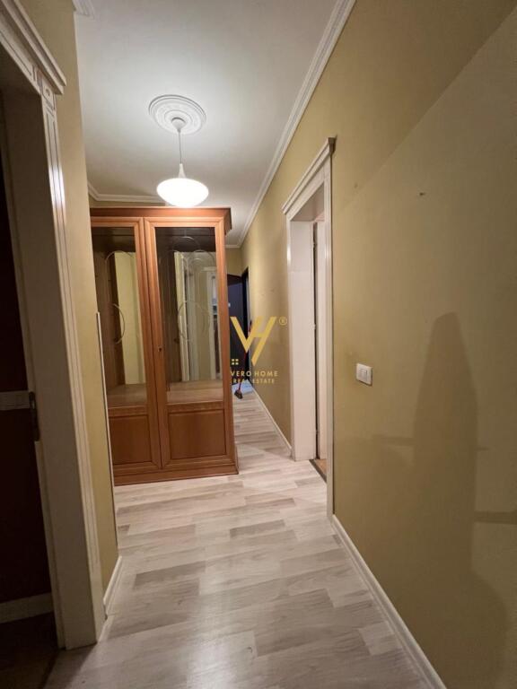 JEPET APARTAMENT 2+1+BLK ME QIRA TE KOMUNA E PARISIT 80.000 LEKE