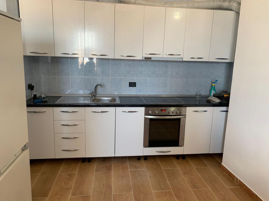 2+1 apartment for rent opposite Delijorgjit!