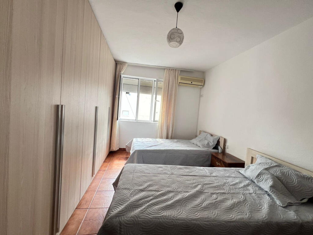 Apartament Me Qera 2+1 Tek Pazari i Ri (ID B221344) Tirane