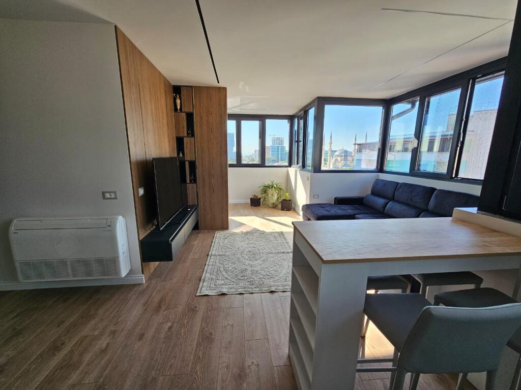 super apartament me qira tek Rruga e Elbasanit