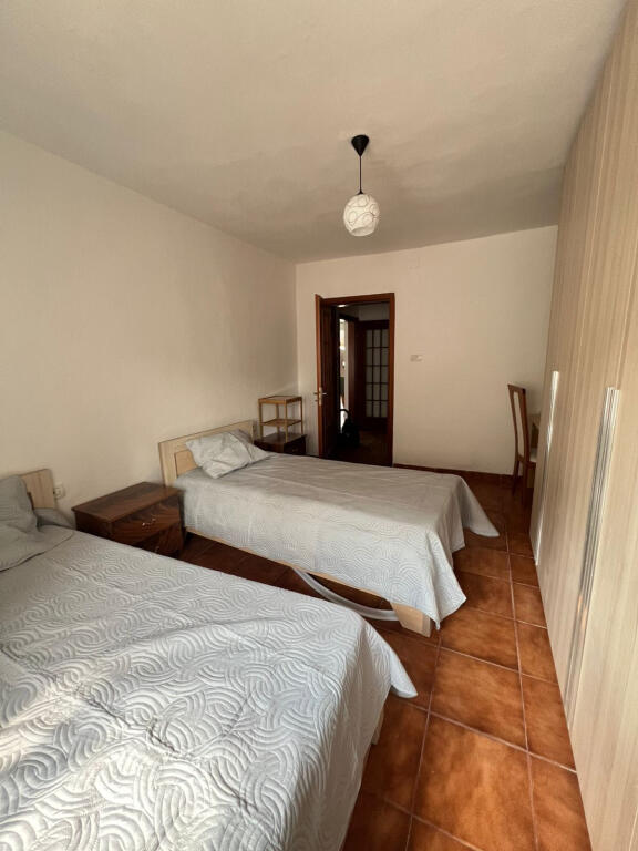 Apartament Me Qera 2+1 Tek Pazari i Ri (ID B221344) Tirane