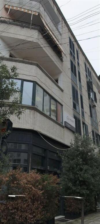 (OKAZION)Shitet apartament 2+1 i pershtatshem per zyra tek RTSH , rr Themistokli Germenji