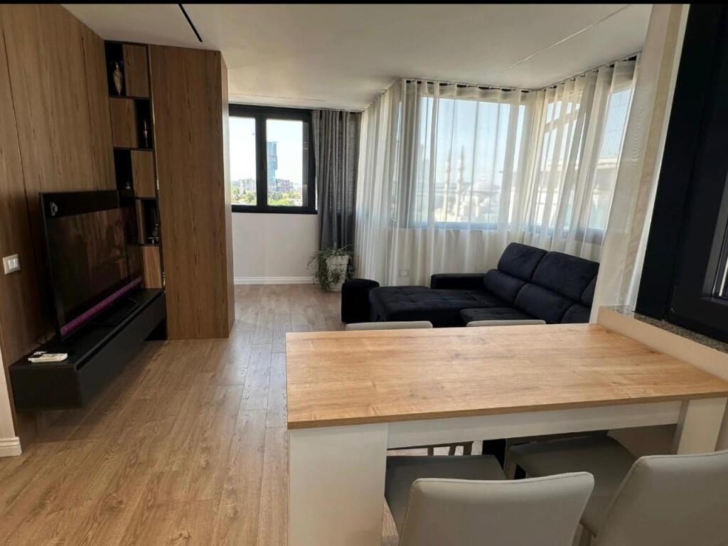 super apartament me qira tek Rruga e Elbasanit