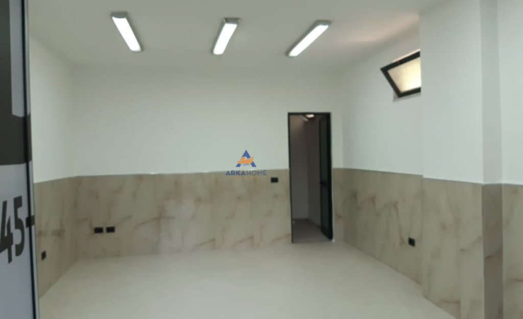 FOR RENT SPACE 35M2 AT BOGDANEVE STREET 400 EURO