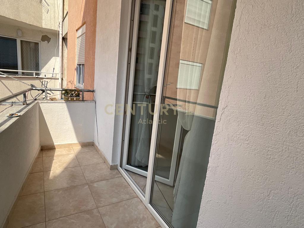 Apartment 1+1 for rent at Plazh Rrota Kuqe, Durres!
