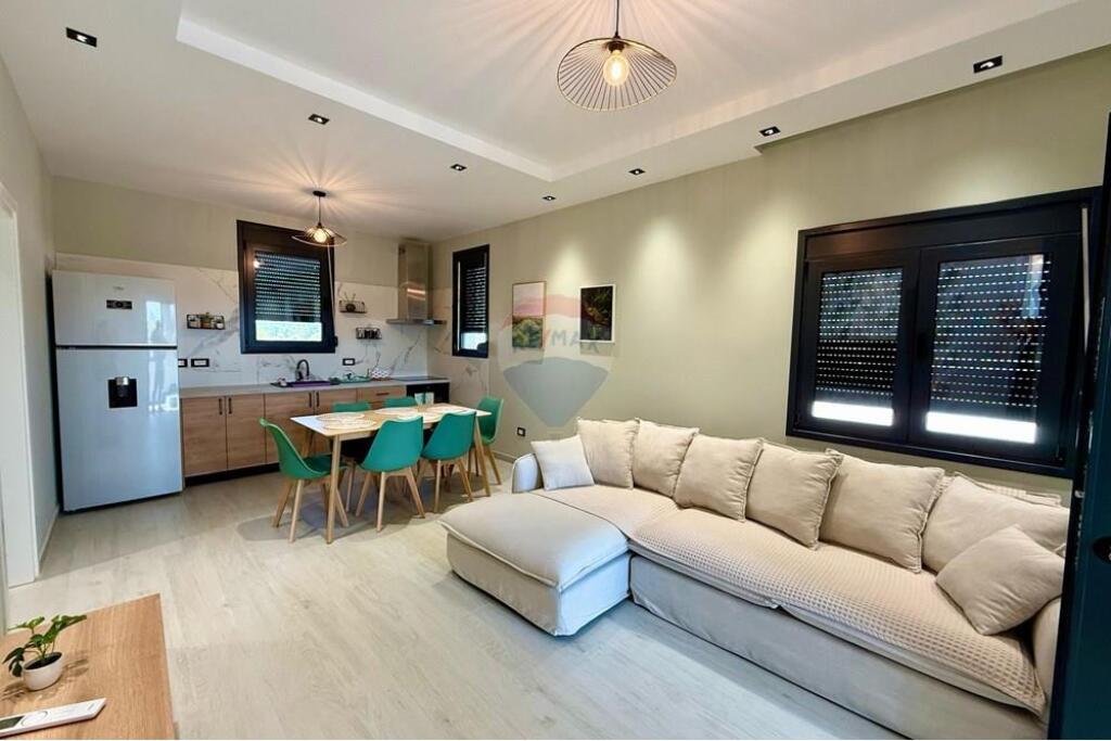 VILLA SU DUE PIANI IN VENDITA A HAMALLAJ