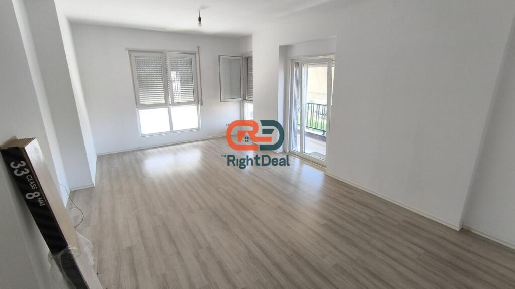 A 5 Maji, Appartamento 2+1+2 Con Planimetria Perfetta In Vendita !