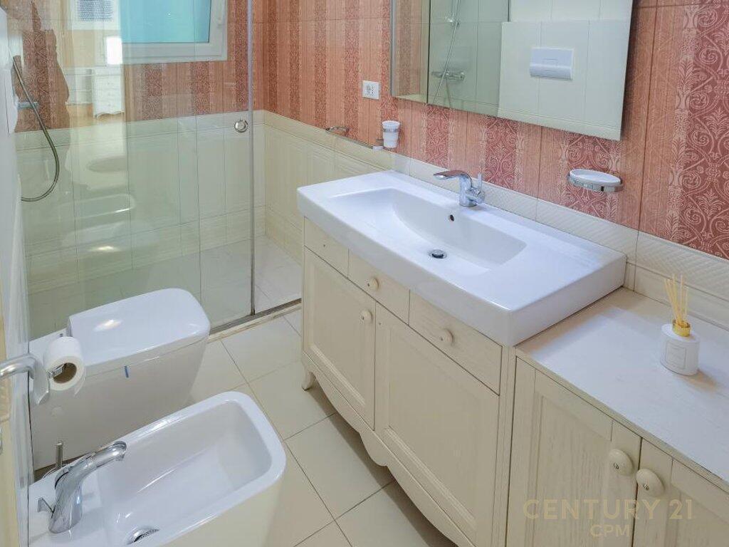 LONG HILL, VILLA FOR RENT