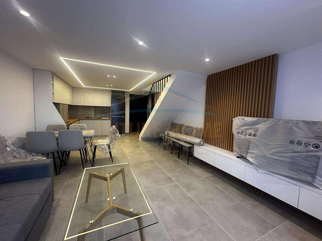 Shitet, Duplex, Golden Park, Tirane.