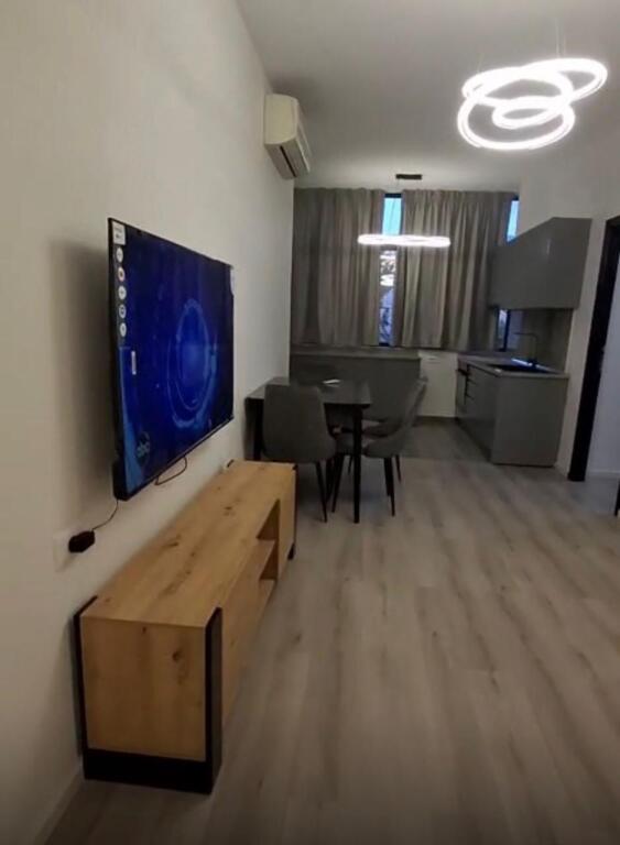 Primo viale ingresso in affitto