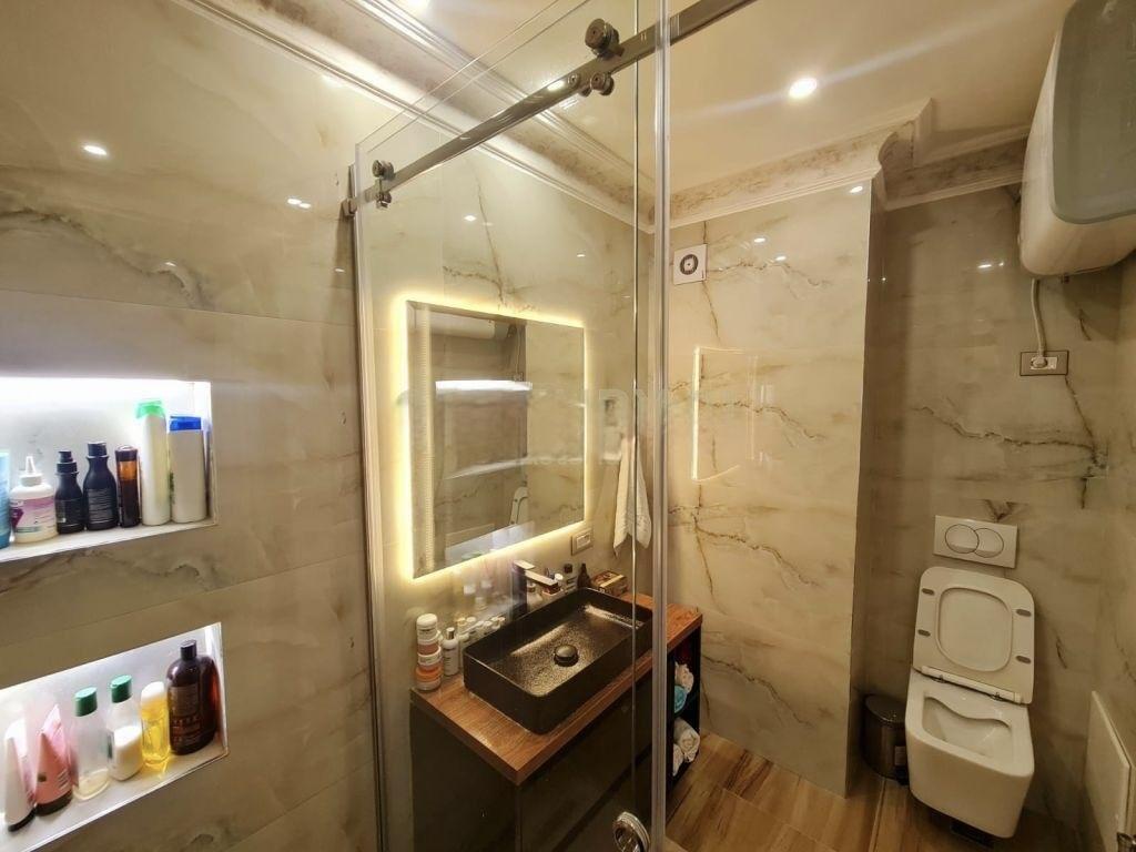 Apartment 2+1+2 for sale on Ali Visha street