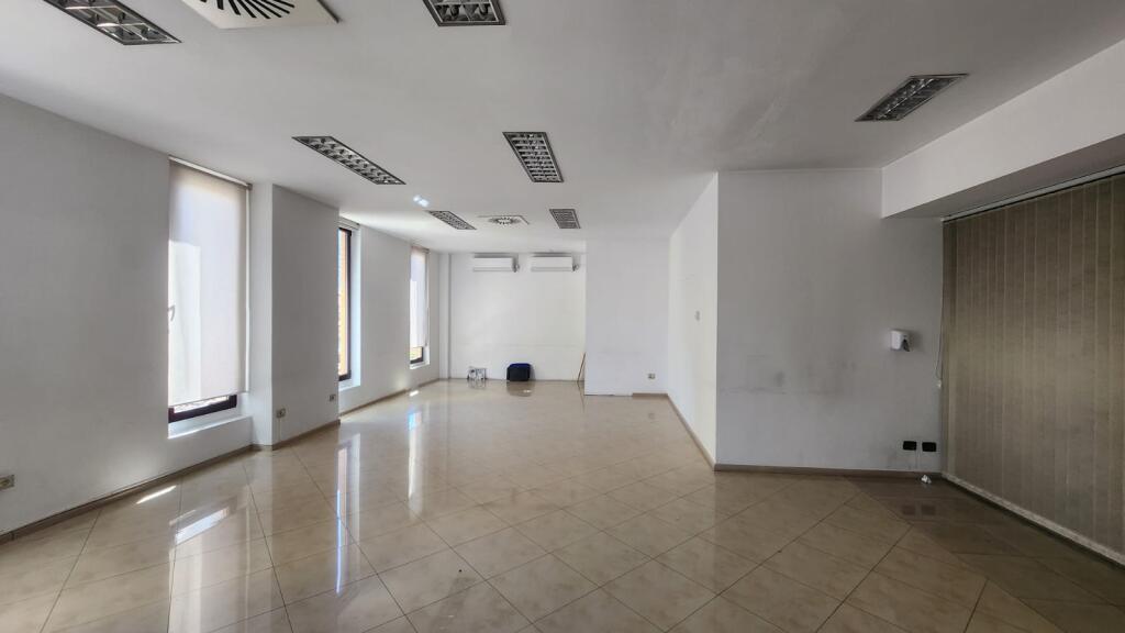 Office for rent at Torre Drin