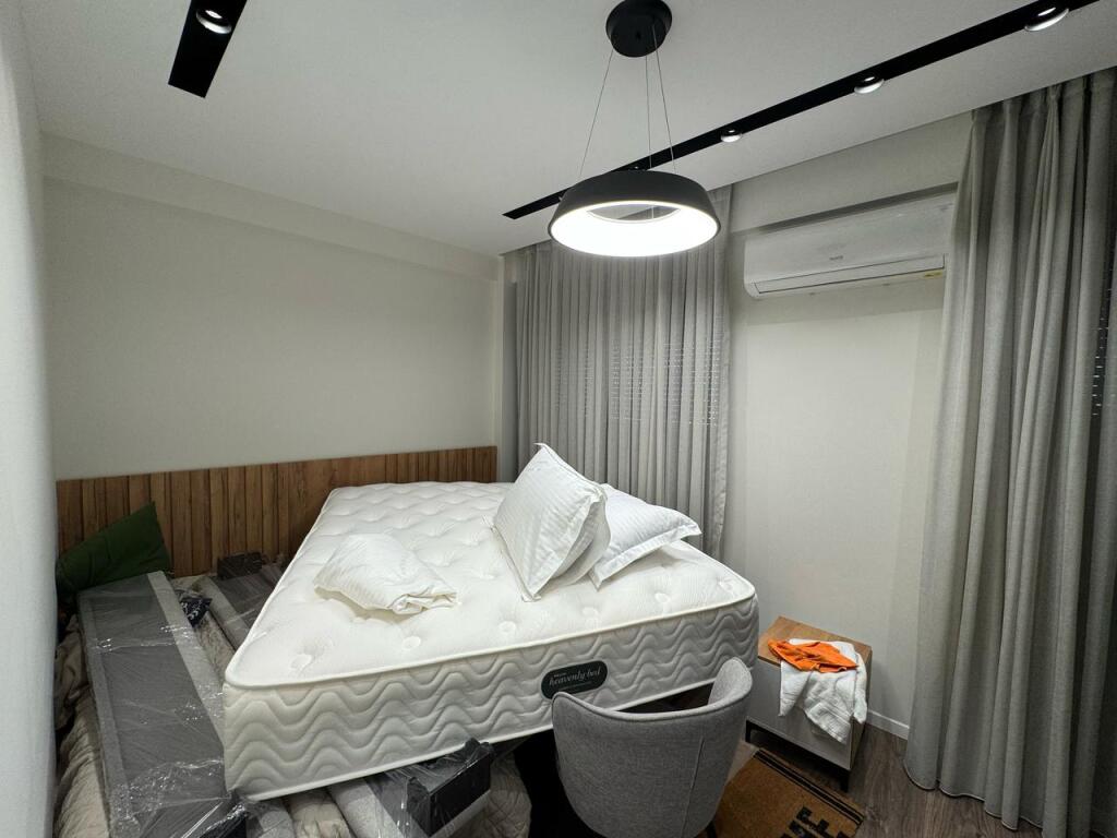 📢 Qira Apartament 2+1 – Rruga e Dibrës, Vila Gold 💶 Çmimi: 1,350 €/muaj