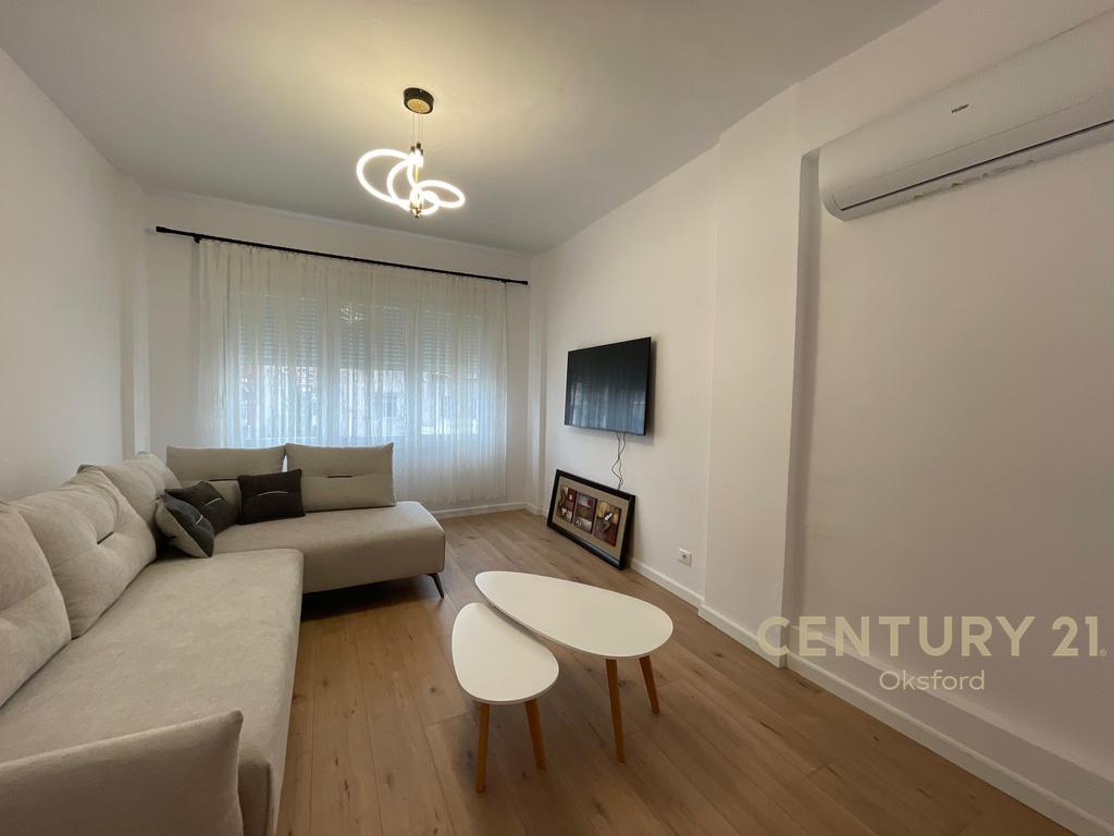 🏠 Jepet me Qira Apartament pranë Gardës – Tiranë
