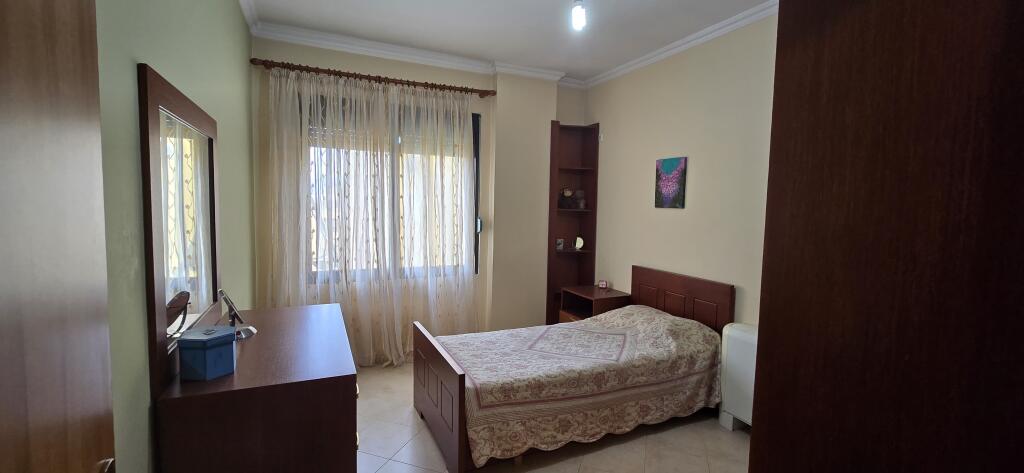 Jepet me qira apartament (2+1+2) Kodra e Diellit