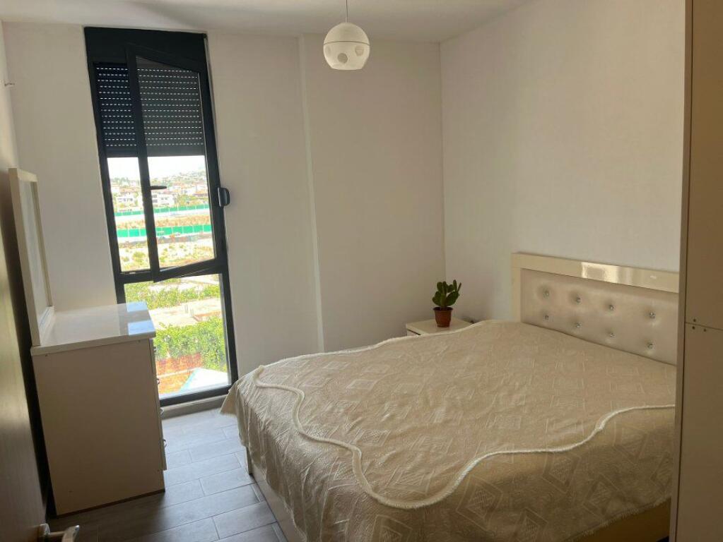 APARTAMENT ME QERA 3+1 5 MAJI 750 EURO