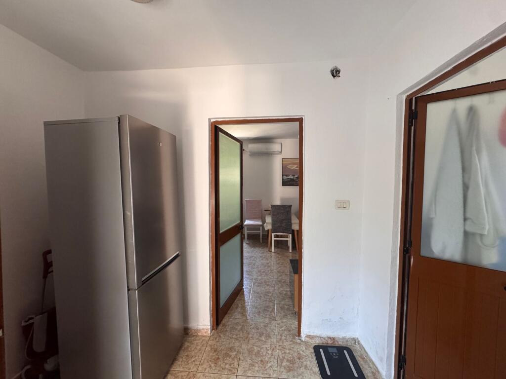 Shitet Shtëpi Private 1+1 – Zona e Treshit