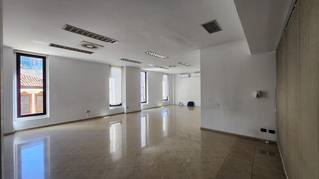 Office for rent at Torre Drin