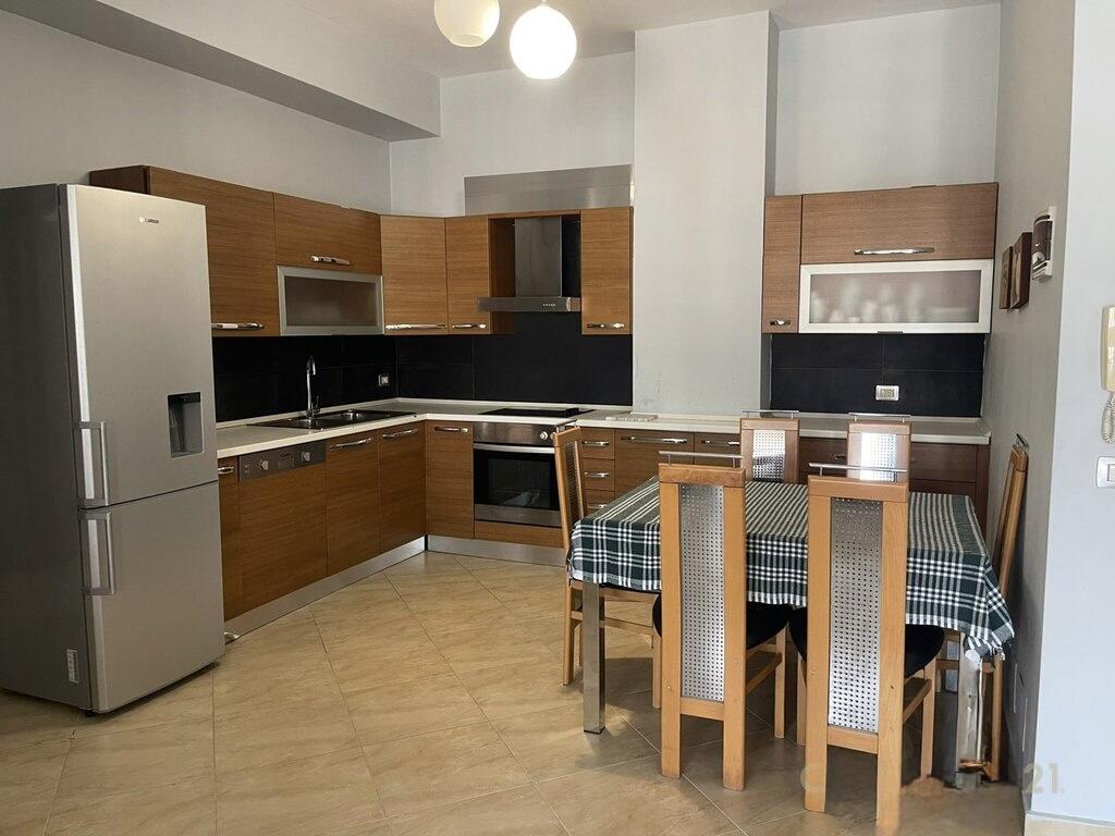 WE RENT A 2+1 APARTMENT NEAR KOSOVAREVE STREET!