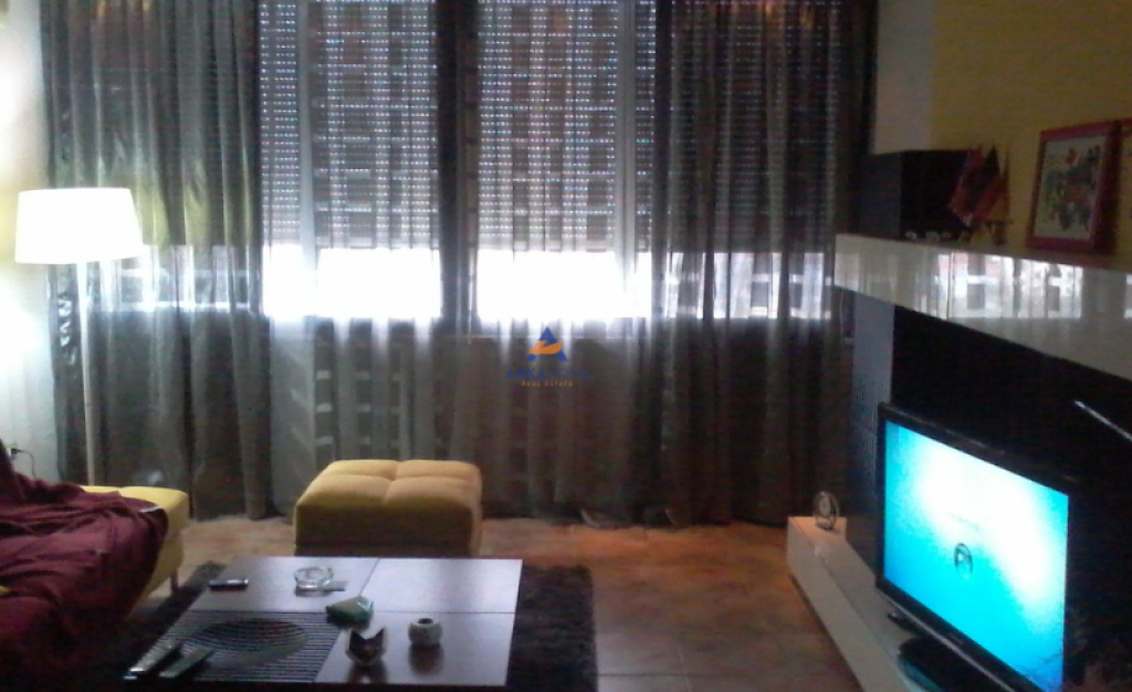 VENDESI APPARTAMENTO 2+1+BALCONE "VICINO AL BAR ARTISTA, OSPEDALI" 170.000 EURO