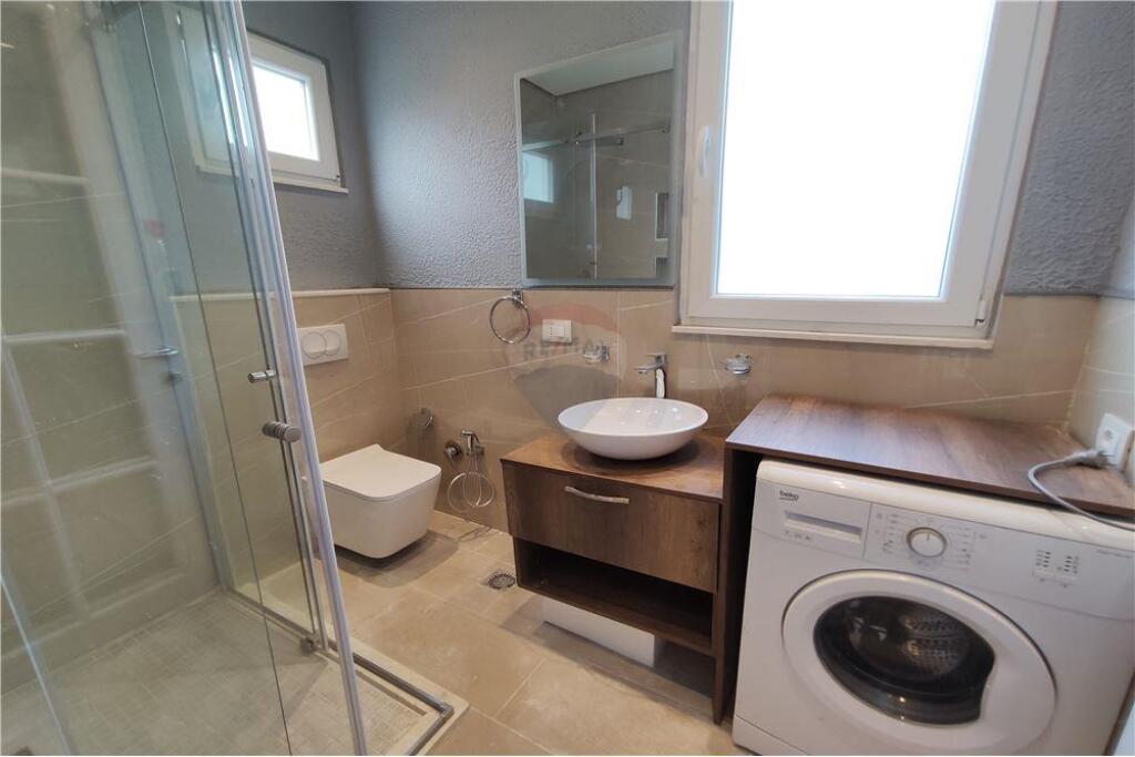Apartament 2+1+2. Bulevardi Zogu i pare