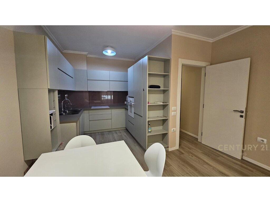 2+1 APARTMENT WITH PARKING AT KODRA E DIELLIT.