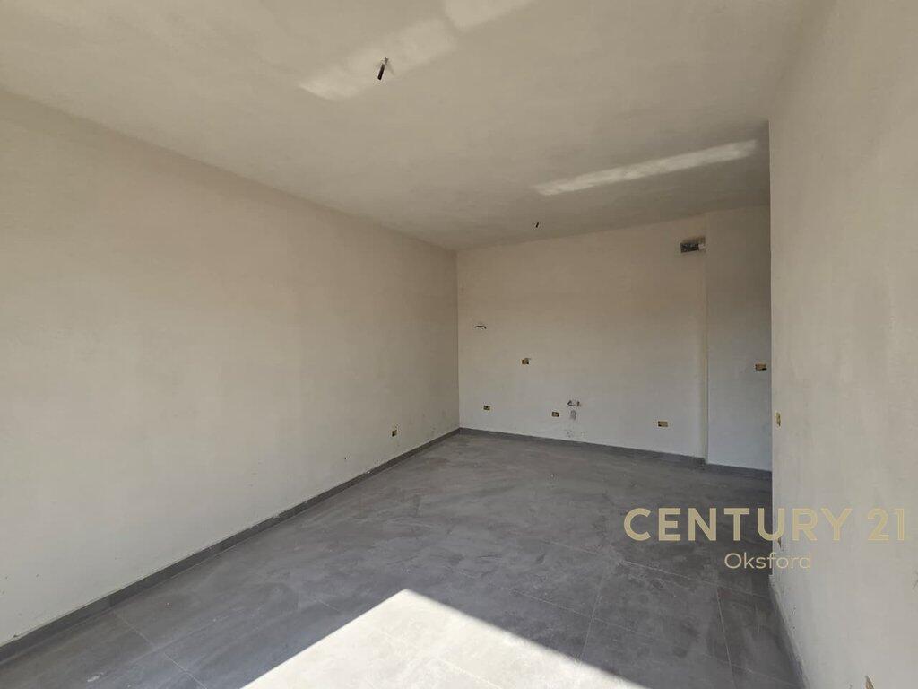 SHITET APARTAMENT 1+1 NE GOLEM